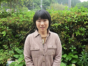 眞野久二子さん
