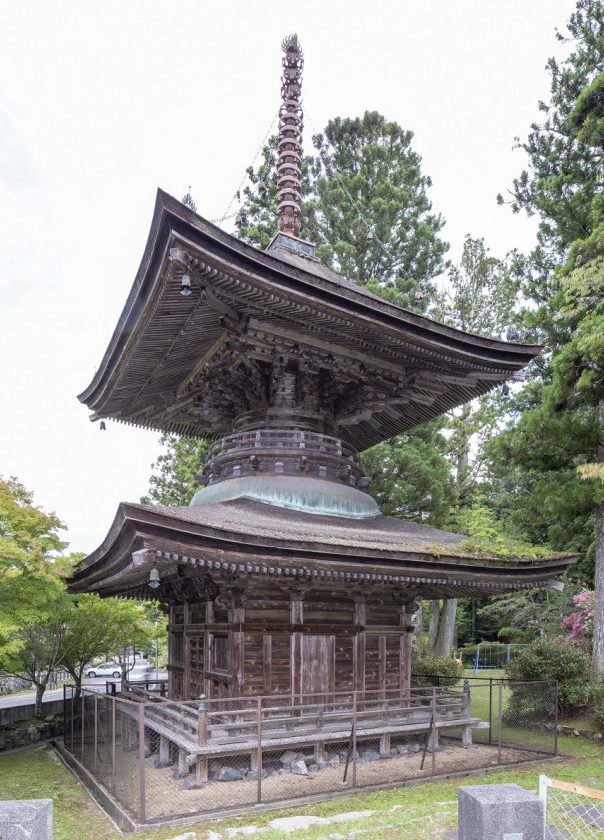 金輪塔　（高野山五の室地区）